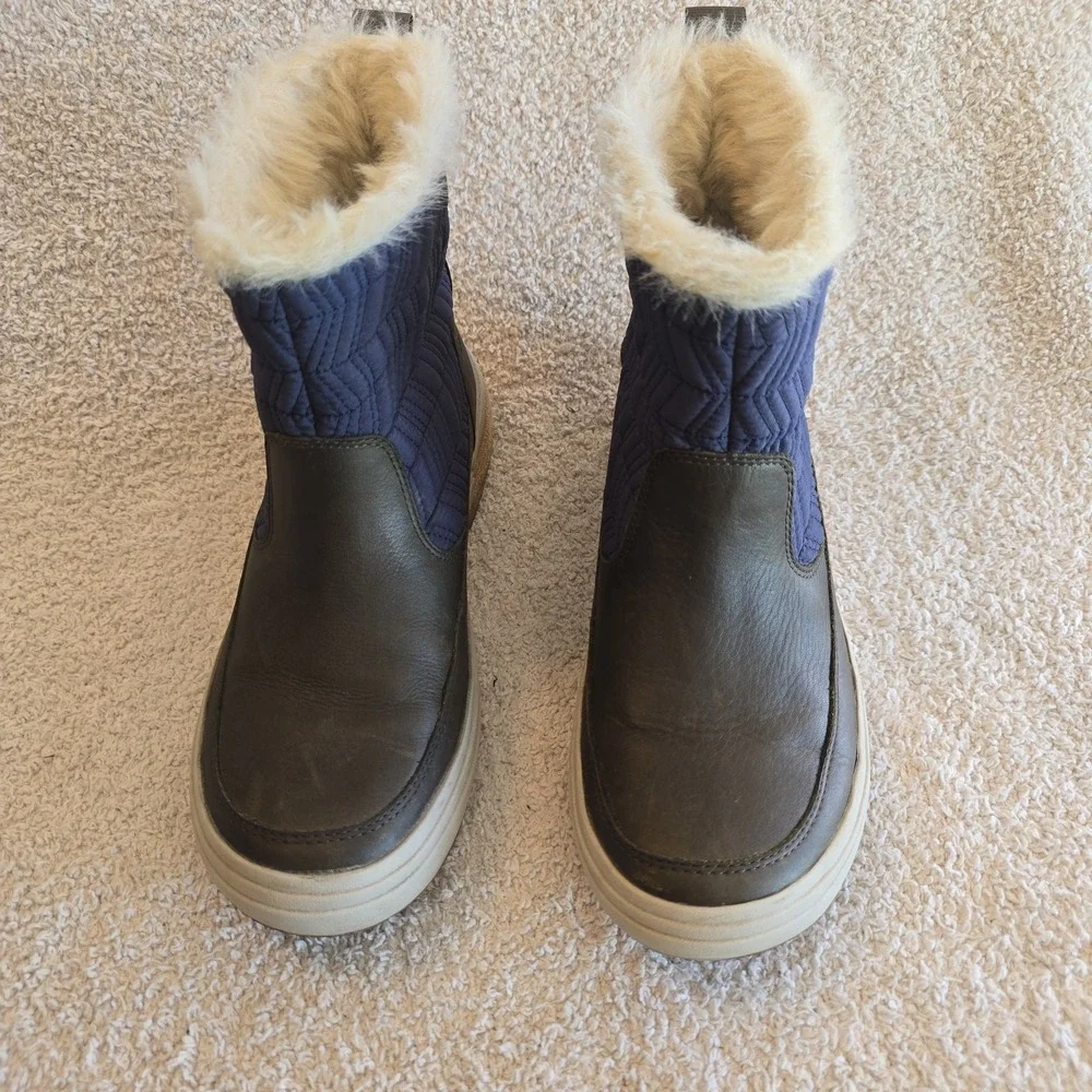 Merrell Women's Ankle Boots Polar Haven Peacoat Waterproof Sz 6.5 Faux Fur Lined